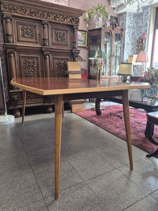 Mesa de Jantar Extensível Olaio-Vintage Anos 60.