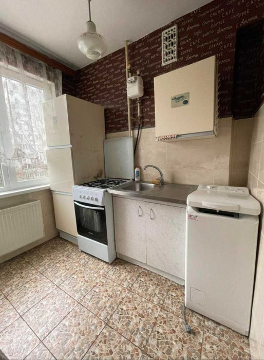 Здається 2 кімнатна квартира Юрія Фарм