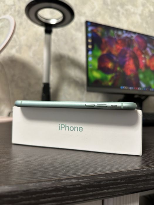 iPhone 11 128Gb | Идеал | Полный комплект | АКБ 81% | Айфон