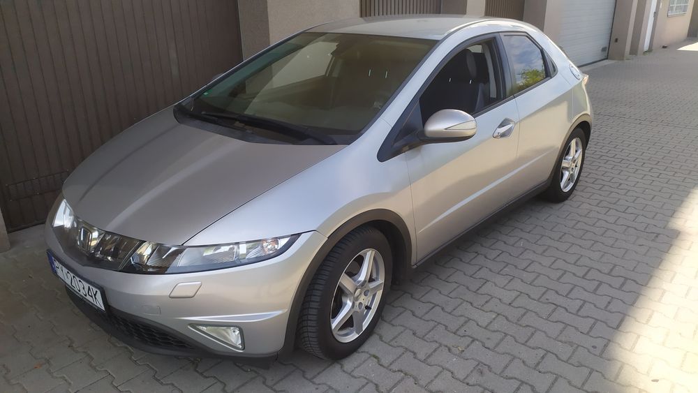 Honda Civic VIII rok 2009 ,1.8 benzyna ,automat Poznań