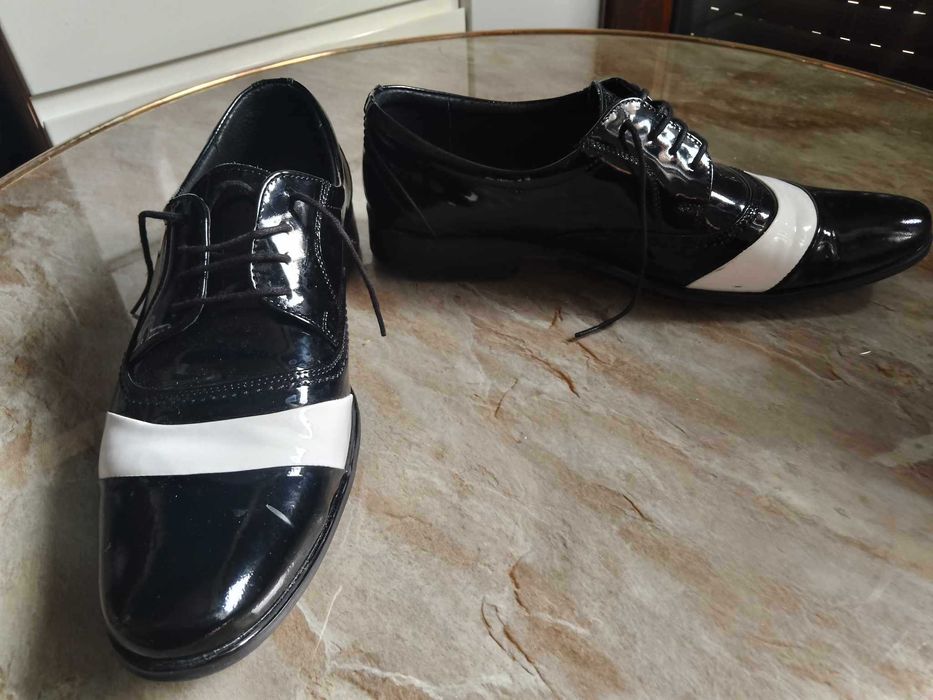 ### Buty Lakierki CALZADI Al Capone, r.44 Nowe ###