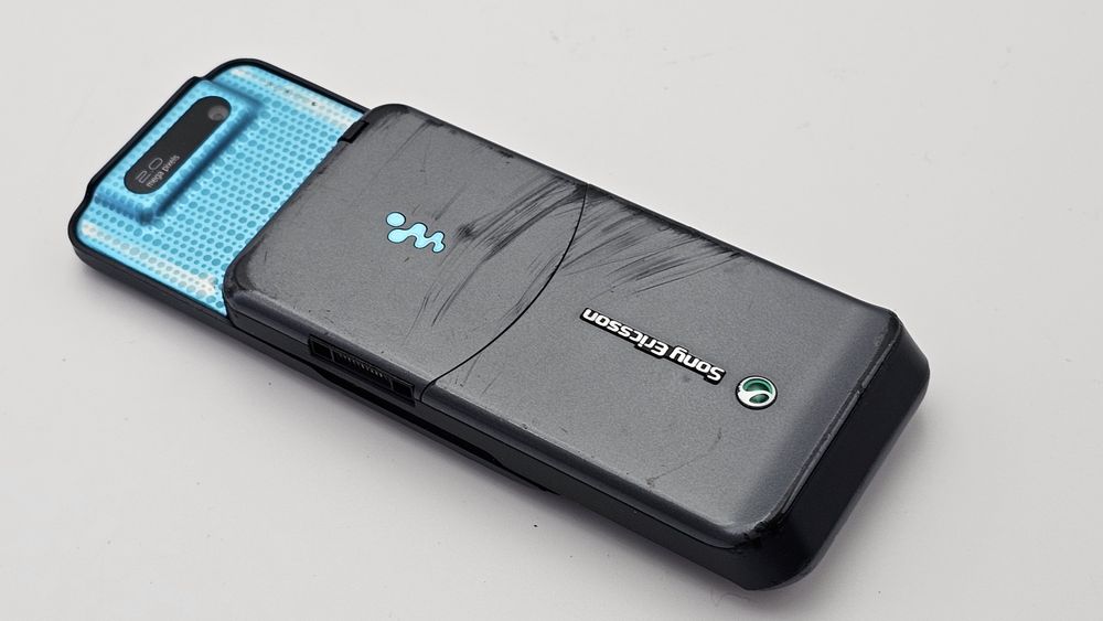 Sony Ericsson W580i. Walkman. Sprawny. Szary