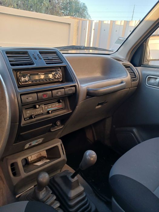 NISSAN Terrano II em ótimo estado de conservação