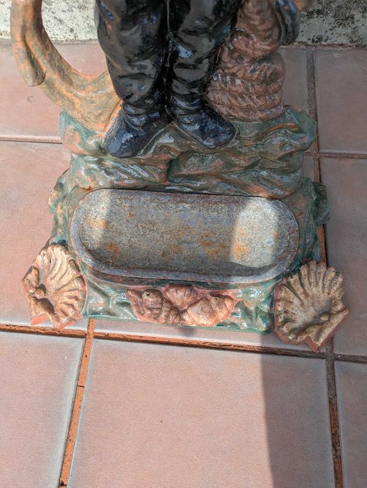 Porta guarda chuvas raro