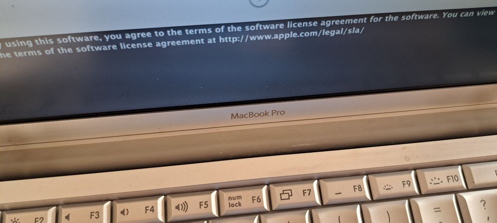 MacBook Pro A1150453713640261560321