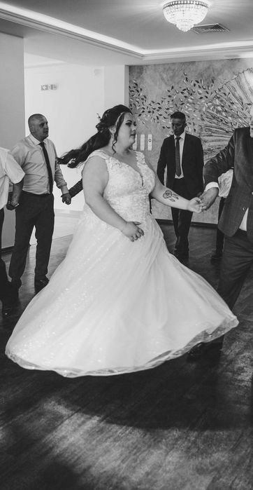 Sprzedam suknię ślubną