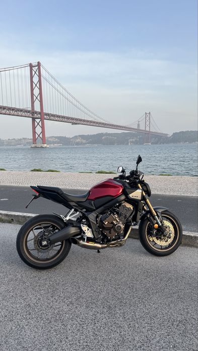 Honda CB650R Akrapovic