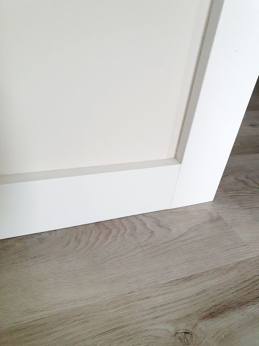 Listwa przypodłogowa MDF biała kanciasta 2,8m