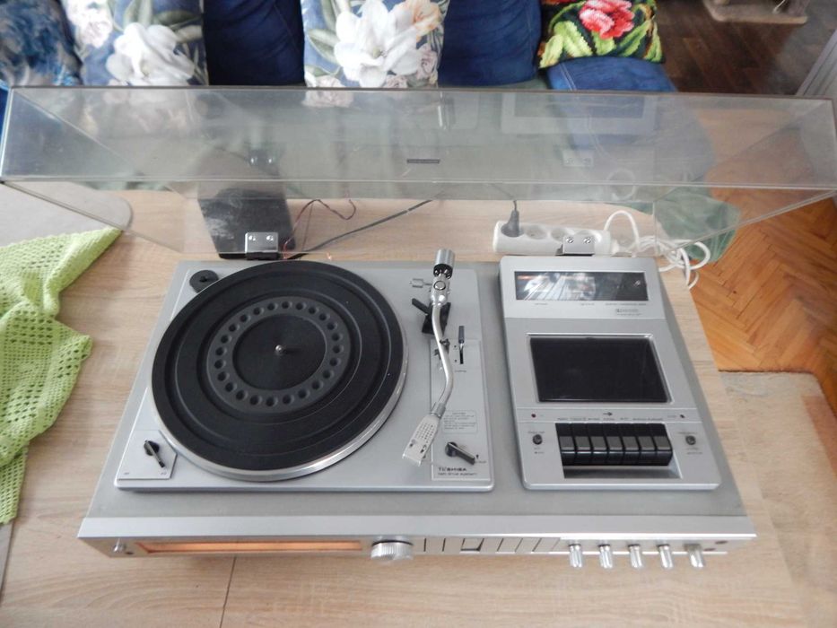 Toshiba Stereo Music Centre SM-3150C Gramofon magnetofon radio