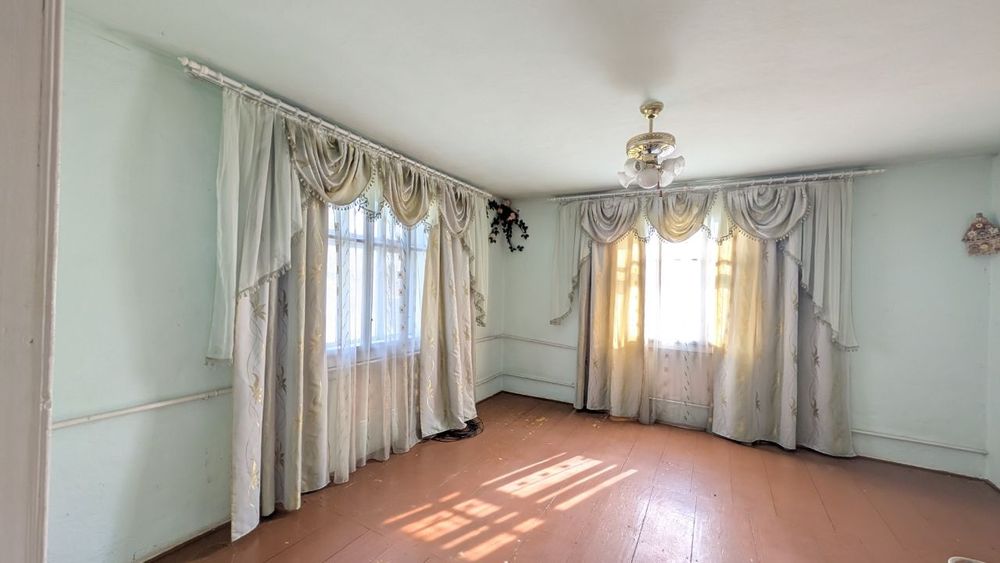 Продається Українська хата в мальовничому куточку Прикарпаття