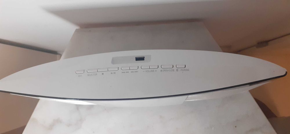 Wieża Panasonic SC- HC200 20W Bluetooth Radio FM Biały