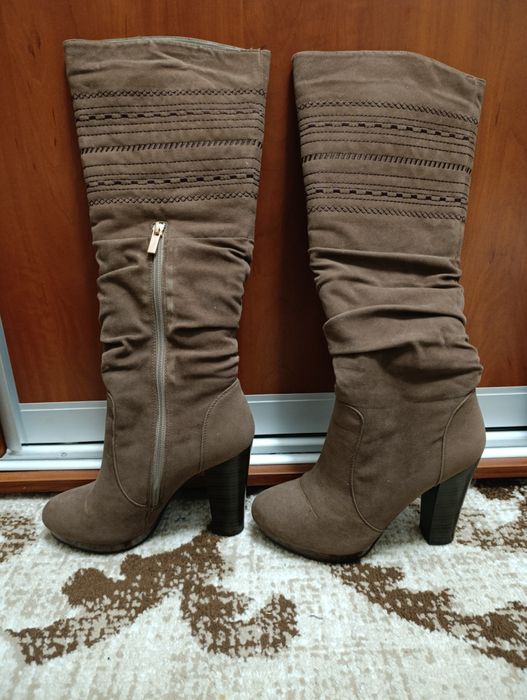 Жіночі зимові чоботи