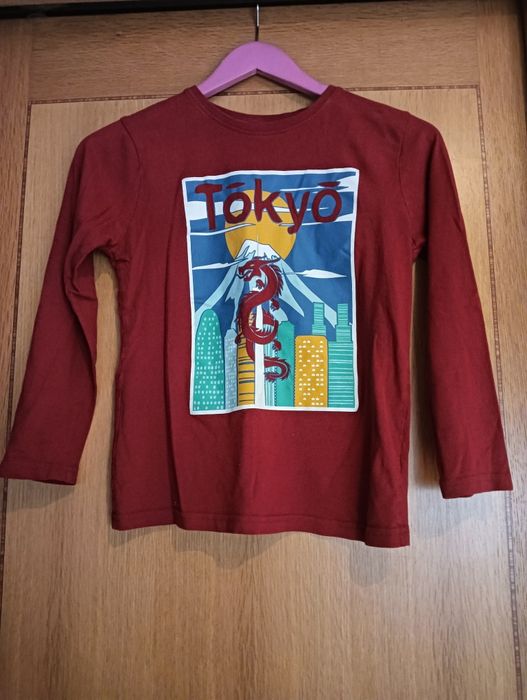 Camisola vermelha rapaz 10 anos