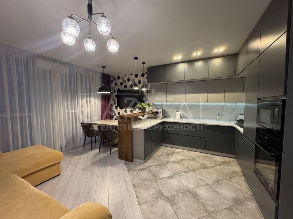 ЖК «Малахіт» 2 кімнатна стильна квартира для родини Безпека Генератор