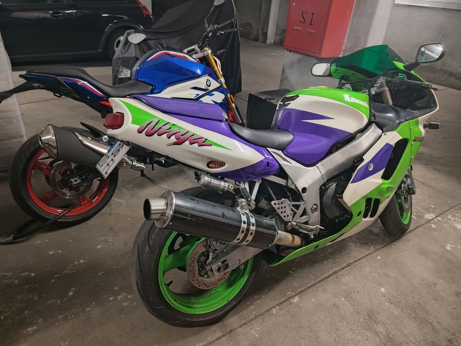 Kawasaki Ninja ZX9R Original Coleção Aceita-se Troca, Veja a descrição
