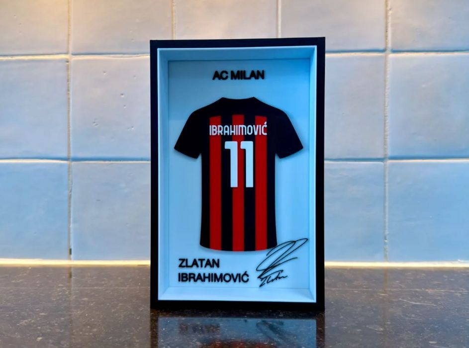 Zlatan Ibrahimović AC Milan 11 koszulka w ramce piłka nożna