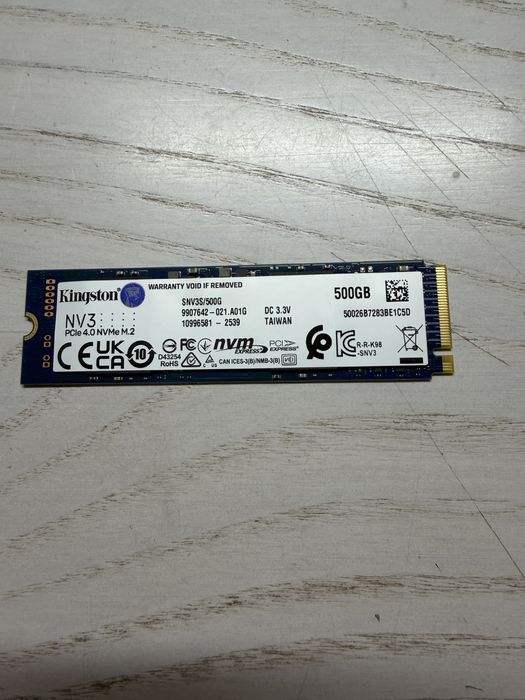 Ssd NVMe M.2  nv3 512 gb Kingston.