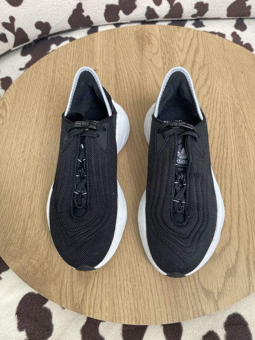 Adidas OZWEEGO  ADIFOM SLTN оригінал