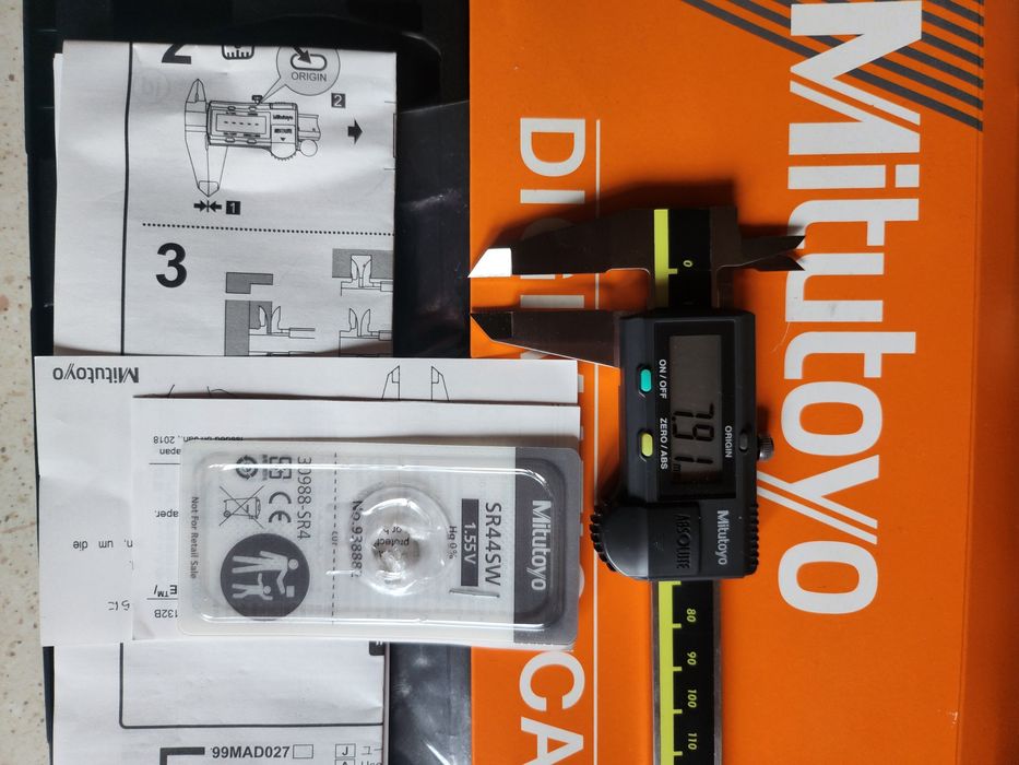 Mitutoyo Suwmiarka Digimatic Caliper.