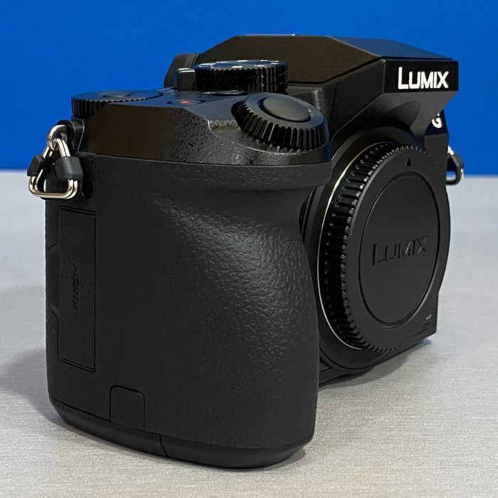 Panasonic Lumix DMC-G70 (Corpo) - 16MP - NOVA - 3 ANOS DE GARANTIA