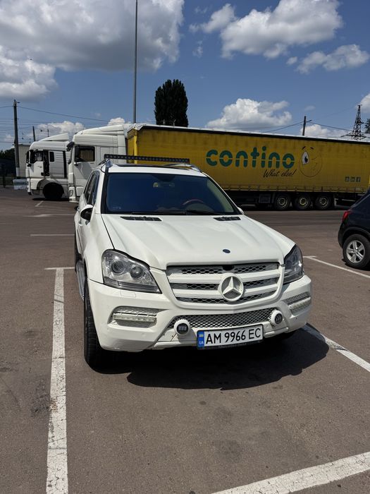 Продаж/ обмін Aвтомобіль Mersedes GL 450  2010  можливо обмін на земельну ділянку в Житомирі