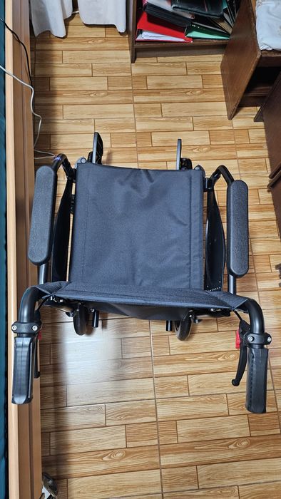 Cadeira de Rodas nunca utilizada