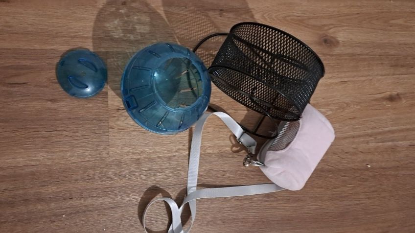 Іграшки для хомяка, кола, сумочка