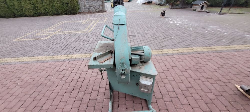 Ostrzarka korowarka do palisady