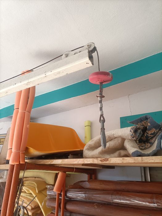 Grua desmontável ideal para mecanicos