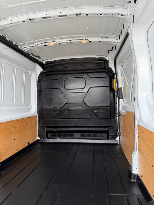 Divisória de Carga + Chão - Ford Transit L3H2 (2014 a 2019)