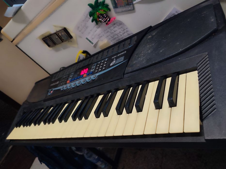 Piano de 54 teclas Mitsai