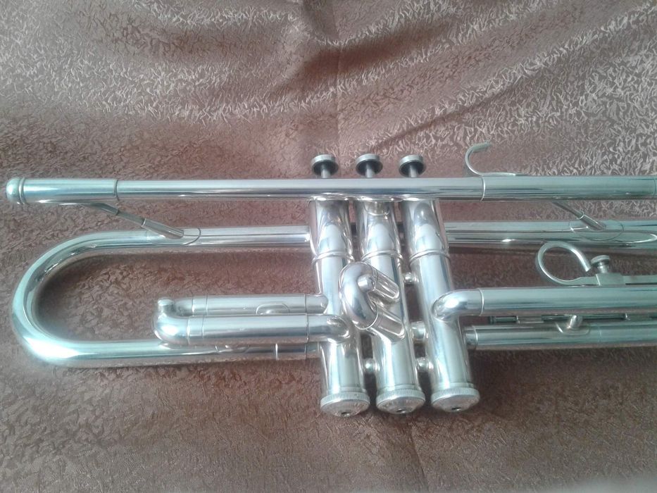 Trąbka Olds model Special