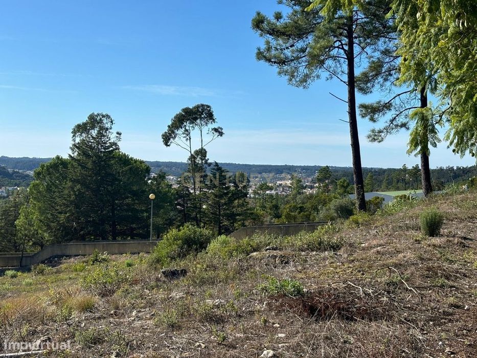 Lote de terreno  para  construção de Moradia Geminada