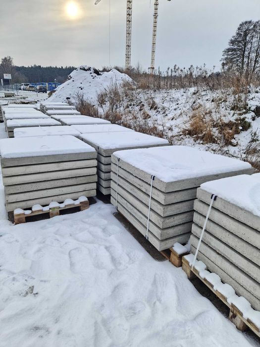 Betonowe płyty drogowe 1x1 m – trwałe i solidne | transport | producent
