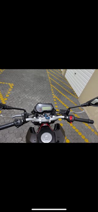 vendo beneli tnt 125 cc