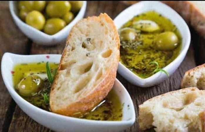 Azeite caseiro de boa qualidade garrafão de 5 litros 25€