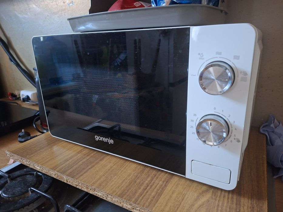 Мікрохвильова піч (НВЧ) Gorenje MO 17 E1W