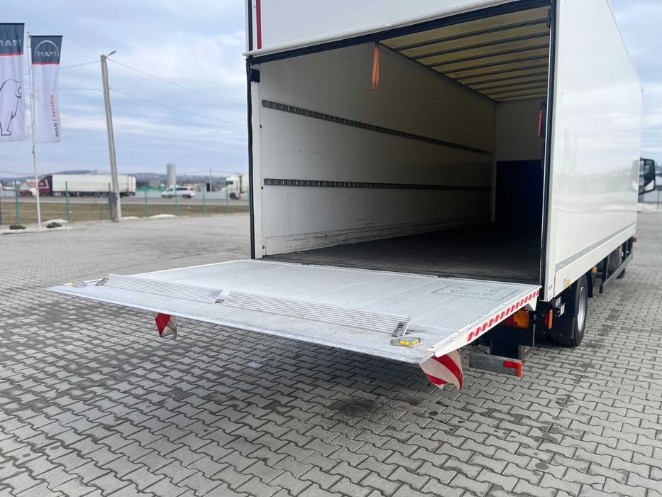 MAN TGL 12.250 4x2 BL Фургон із гідробортом Dhollandia