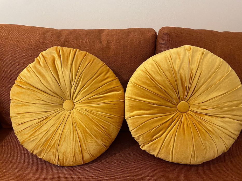 2 Almofadas decorativas para sofá