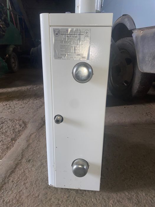 Котел газовий новий