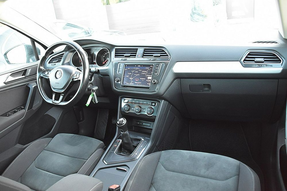 Volkswagen Tiguan 1,4TSI Navi Alu Panorama Podg.Fotele Gwarancja