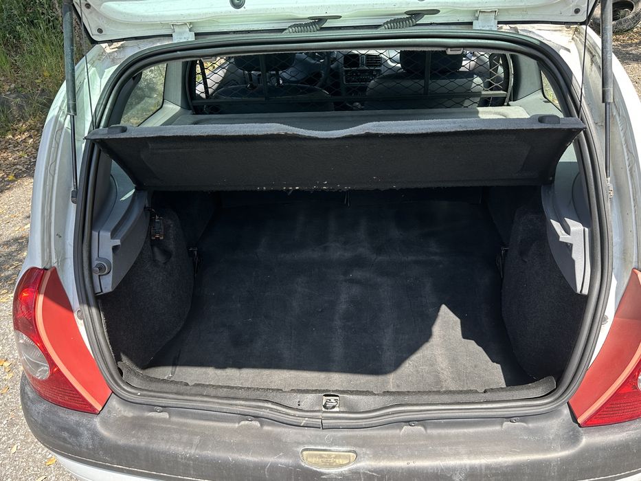 Renault Clio comercial 1.9D iva dedutivel