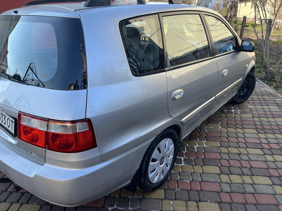 Kia Carens II 2003 року