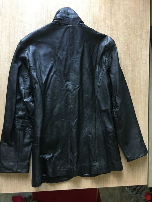 Кожаная женская куртка