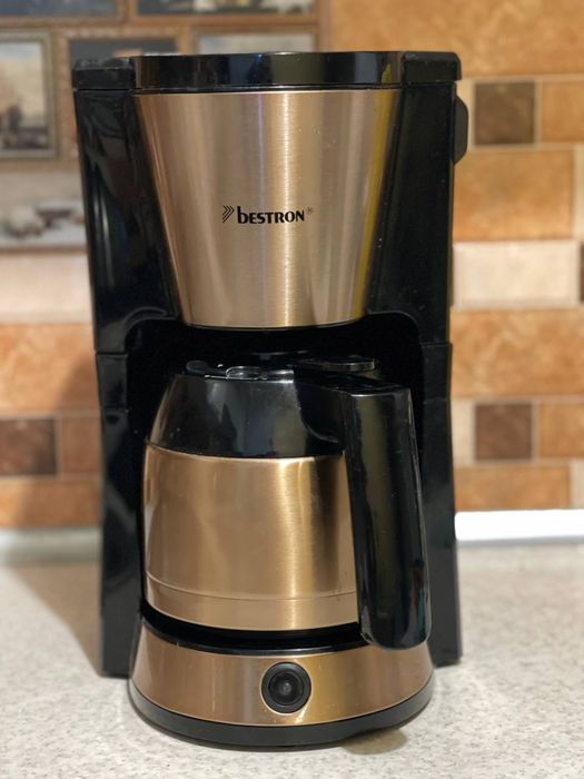 Кавоварка з фільтром Bestron