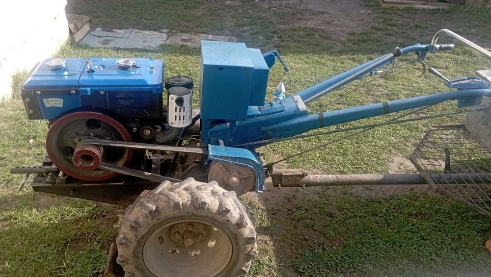 Продам мотоблок зубр 8к.с
