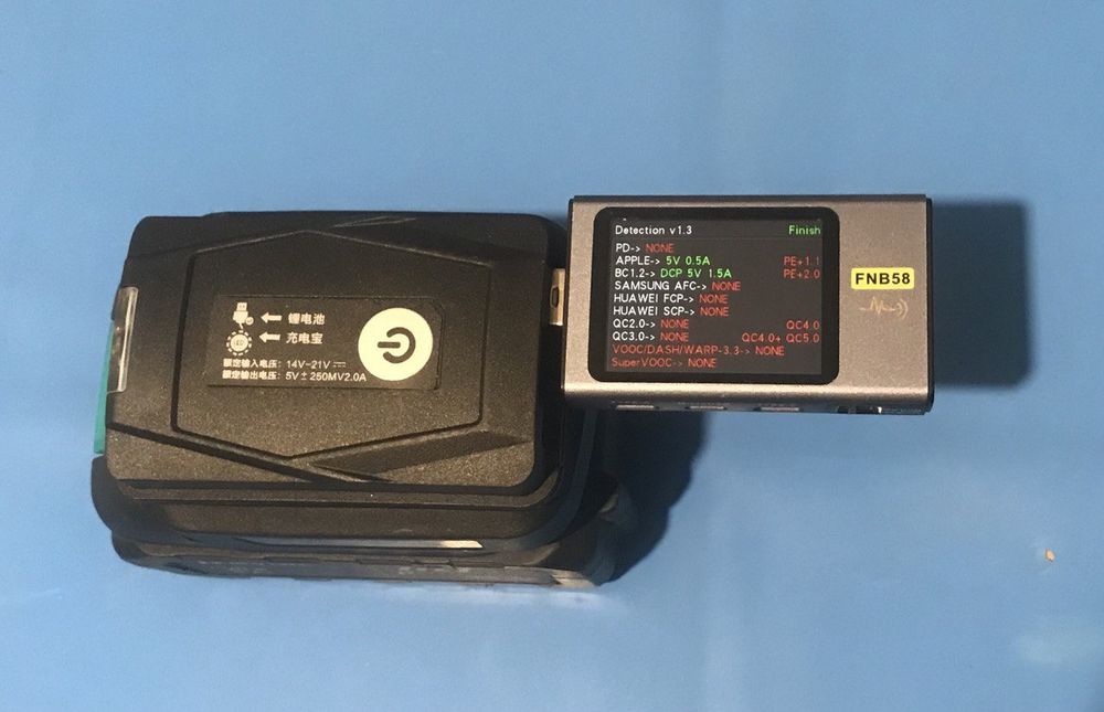 Адаптер USB power bank для аккумуляторов Makita с фонарем