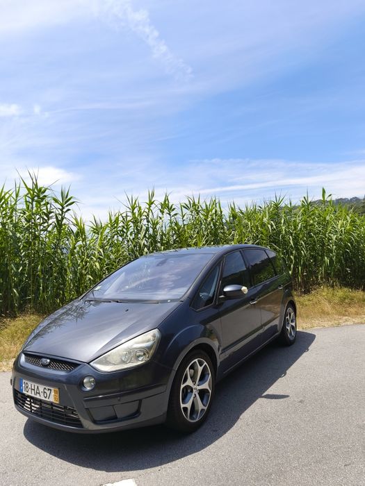 Ford S-Max 2.0 TDCi Titanium – 7 Lugares – Excelente Estado
