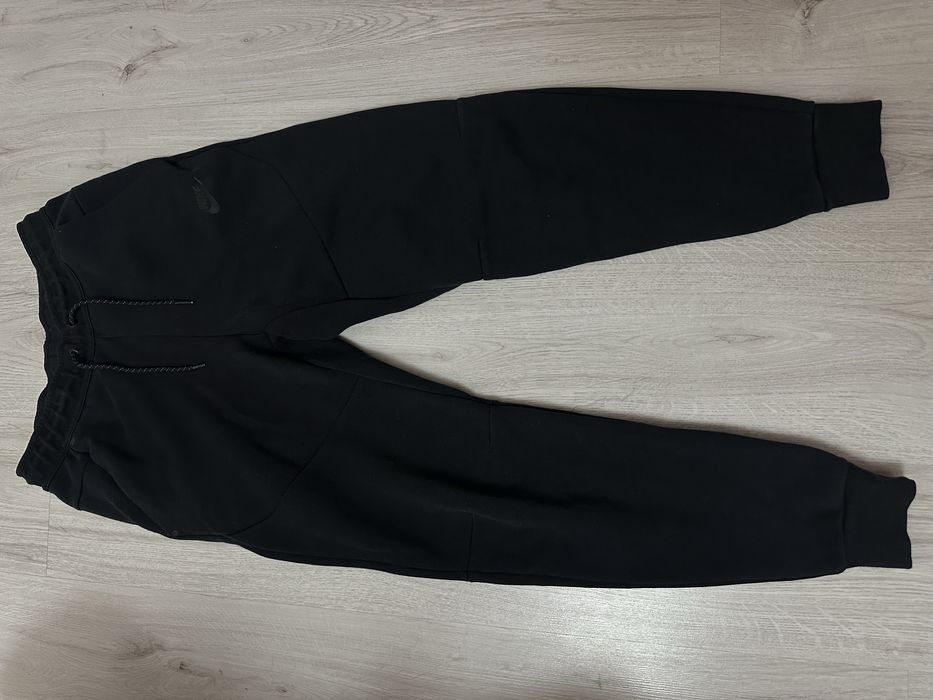 Штаны Nike Tech Flecce
