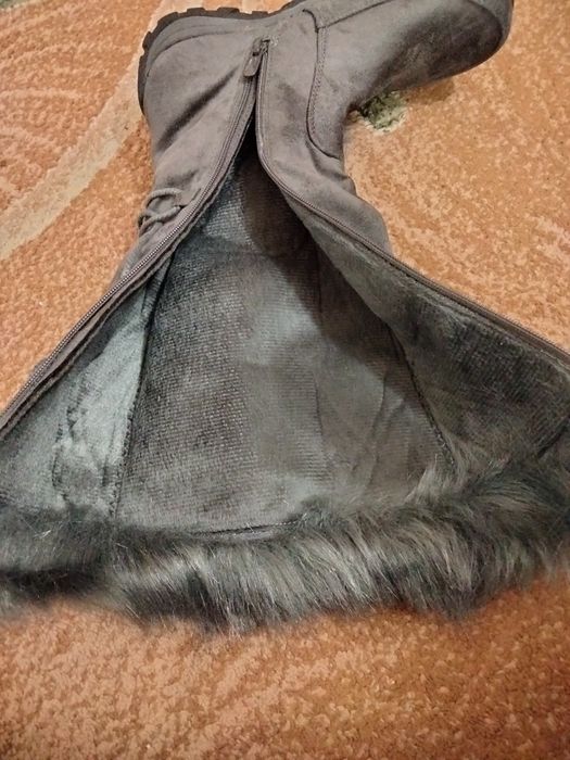 Жіноче зимове взуття